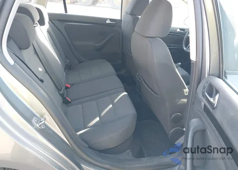 2010 Volkswagen Jetta S из США, поврежденный, VIN 3VWKZ7AJ0AM667497